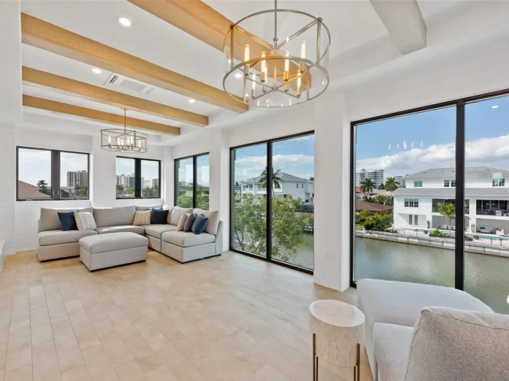 Vanderbilt-Beach-Estate-renovation-lanai-after-1